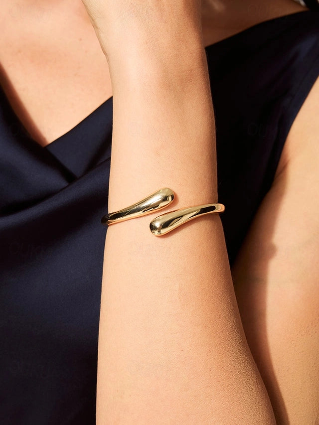 Chunky Gold Bangle Bracelet