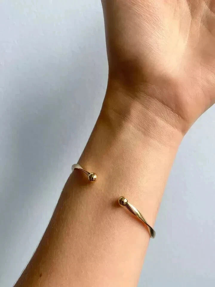 Twisted Gold Bangle Bracelet